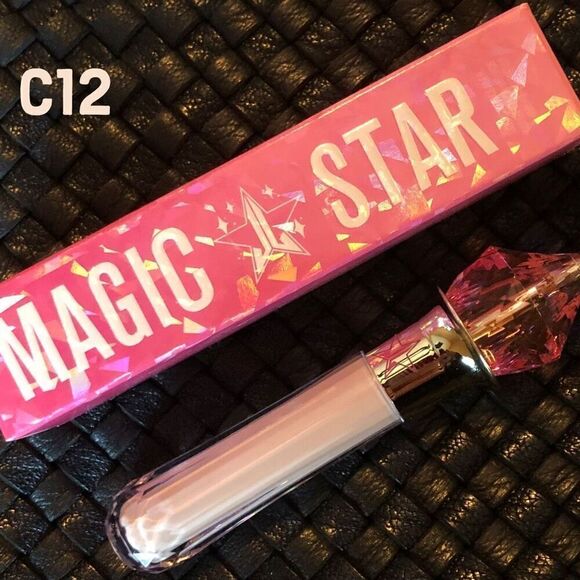JEFFREE STAR - NWT - Magic Star Concealer in C12 (Medium Skin/Peach Undertones) - Picture 10 of 14